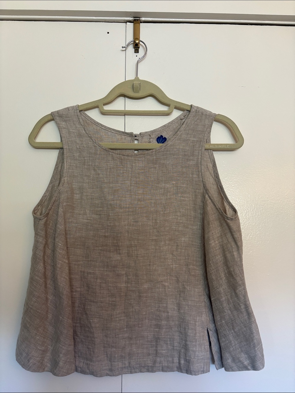 Yuvita Sleeveless Linen Top - Classic Women's Shell